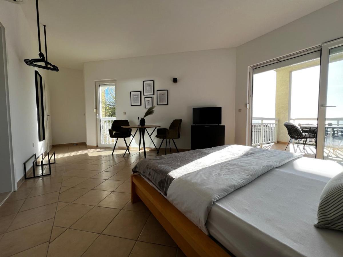 Kavajin Rooms Duce Exterior photo