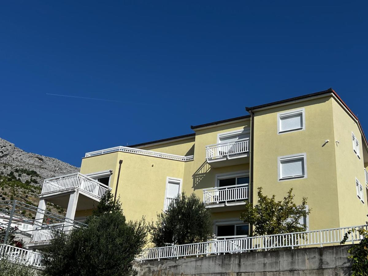 Kavajin Rooms Duce Exterior photo