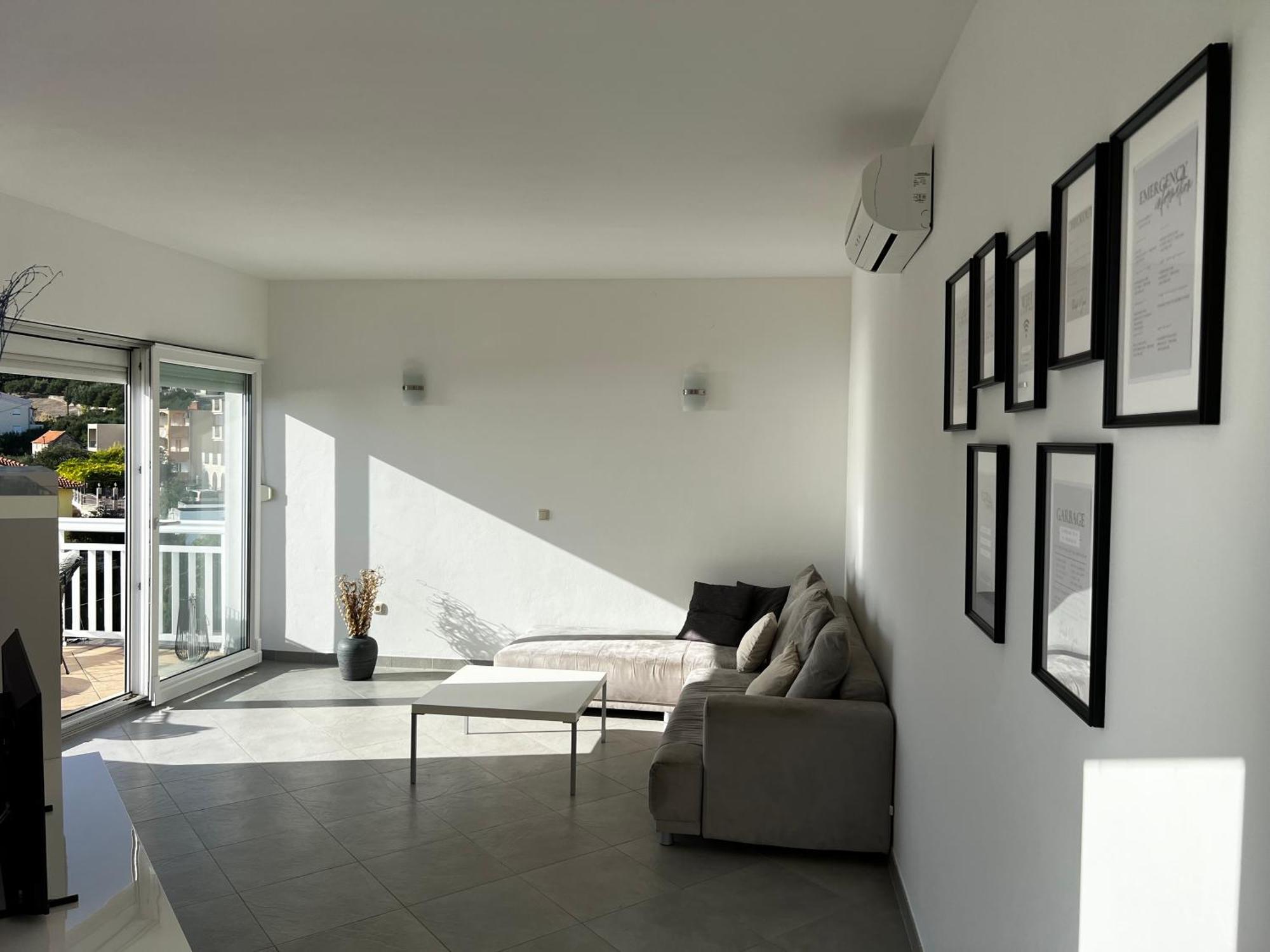 Kavajin Rooms Duce Exterior photo