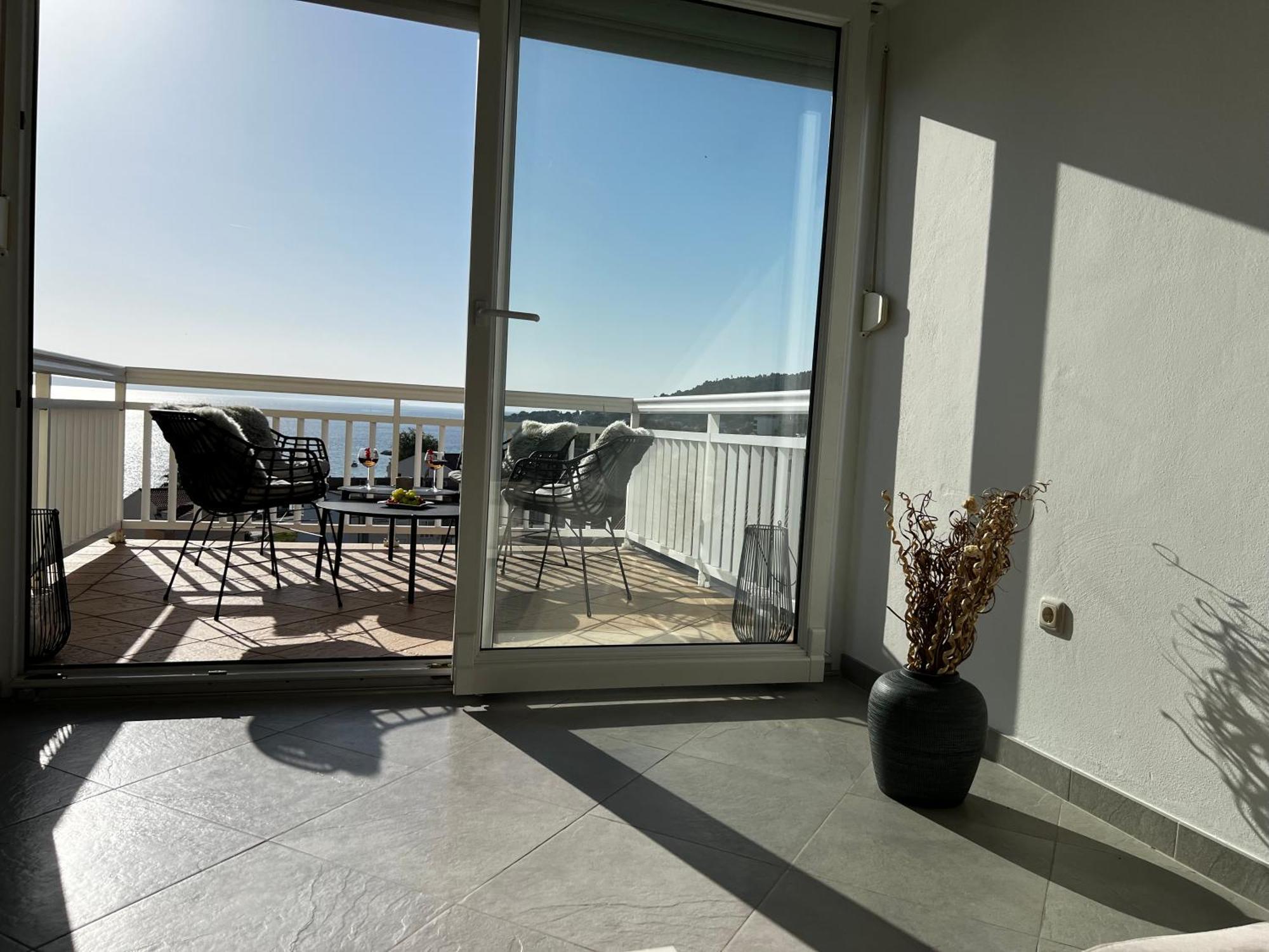 Kavajin Rooms Duce Exterior photo